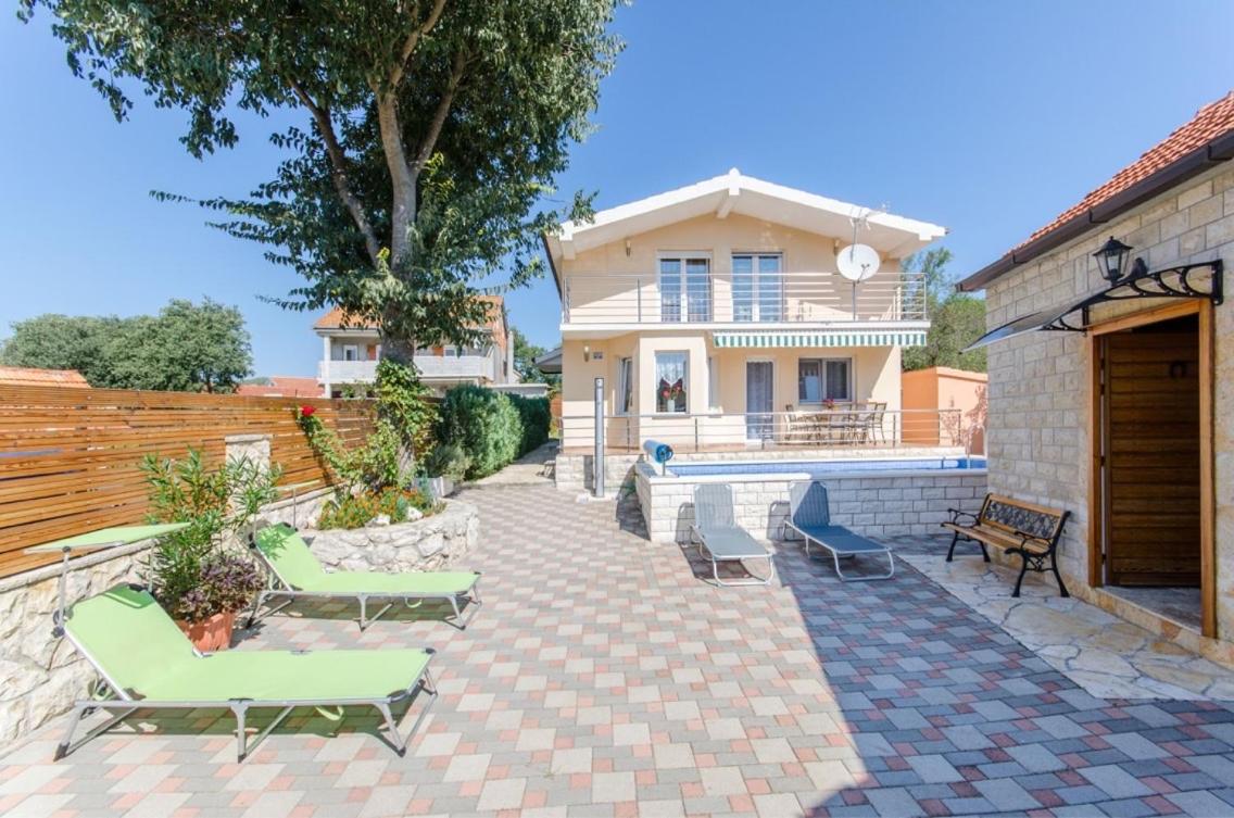 Dalmatian Village Charm - Spacious Villa With Pool Near Trogir Primorski Dolac 外观 照片