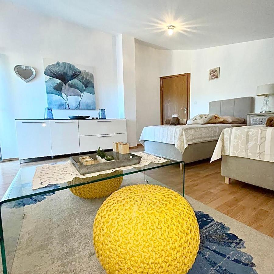 Dalmatian Village Charm - Spacious Villa With Pool Near Trogir Primorski Dolac 外观 照片