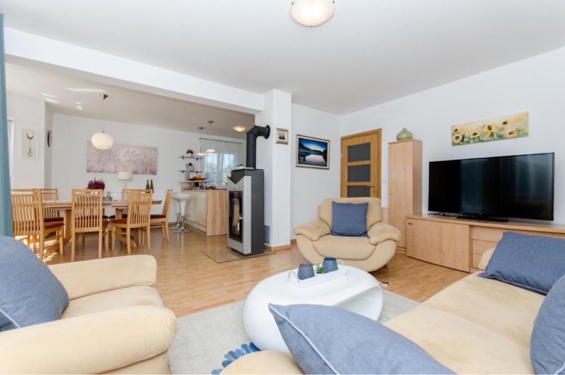 Dalmatian Village Charm - Spacious Villa With Pool Near Trogir Primorski Dolac 外观 照片