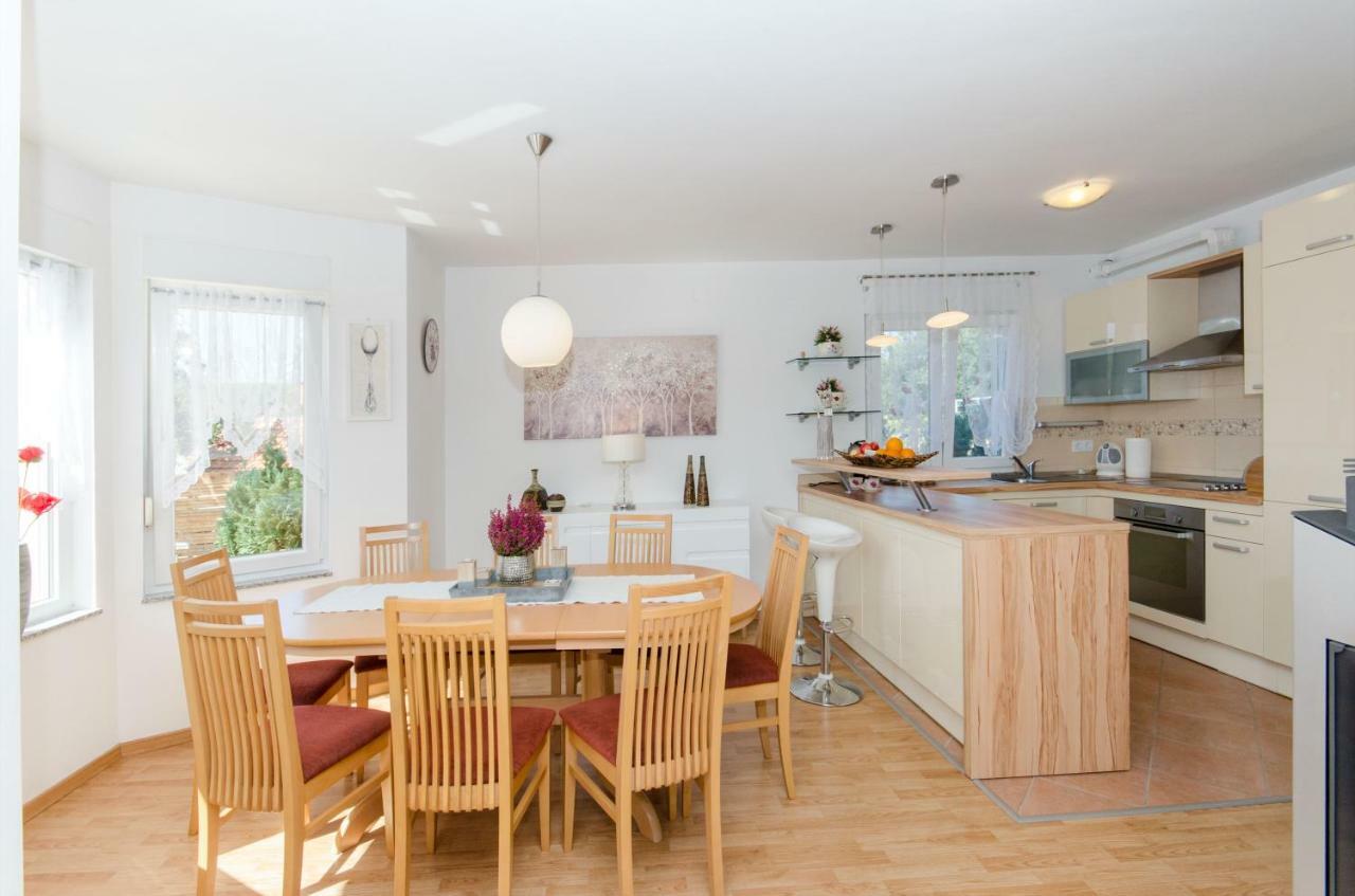 Dalmatian Village Charm - Spacious Villa With Pool Near Trogir Primorski Dolac 外观 照片